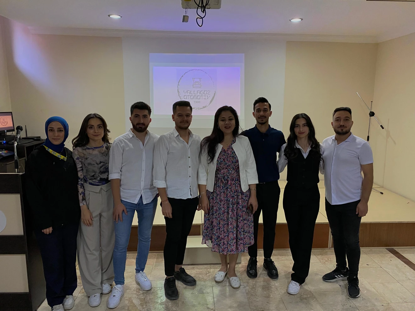 Hemşirelikte Yönetim Dersi Sunumları